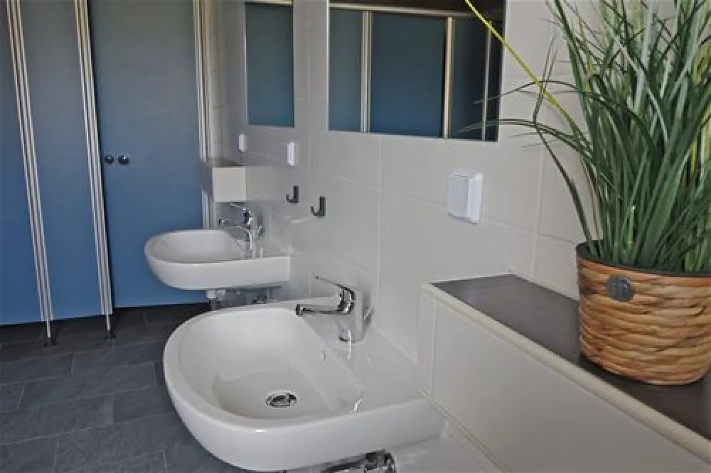 Spreewald-Caravan-Camping Dammstrasse