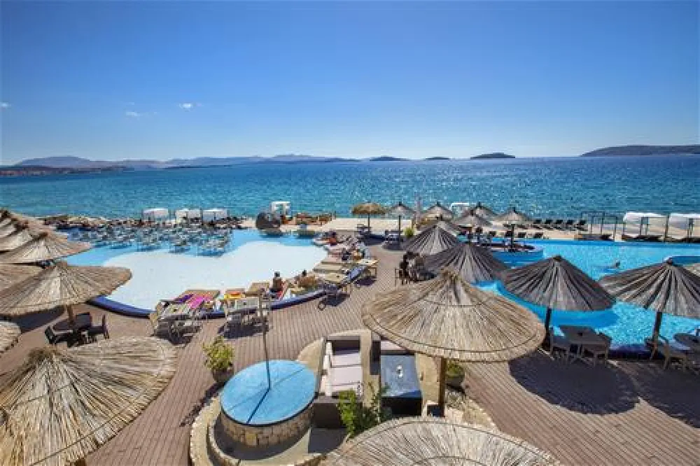 Solaris Camping Beach Resort
