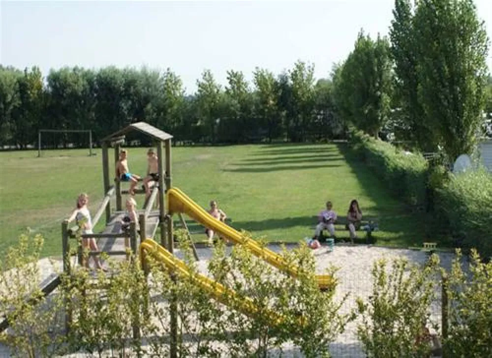 Camping Le Champ Neuf