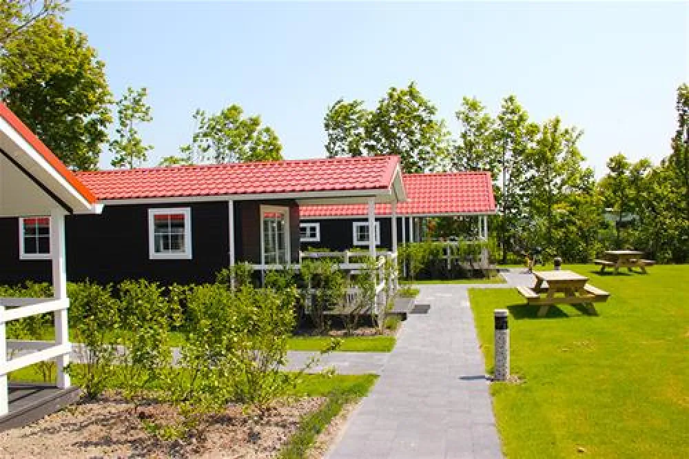 Hof De Driesprong aan strand