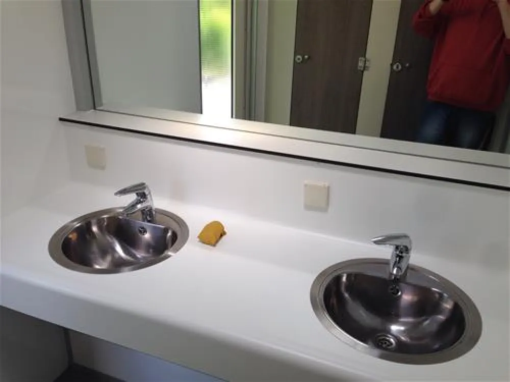 Hof De Driesprong aan strand