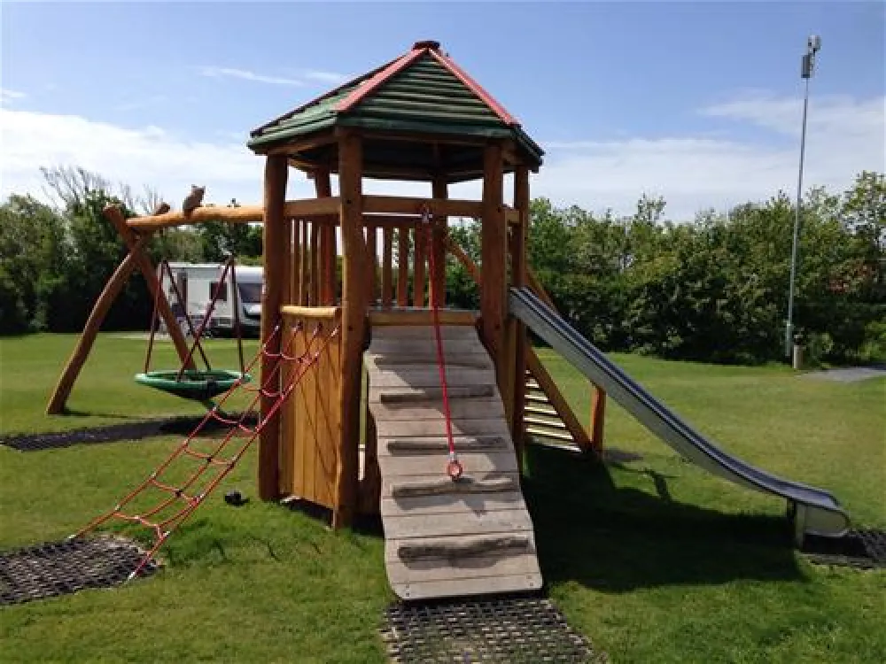 Hof De Driesprong aan strand