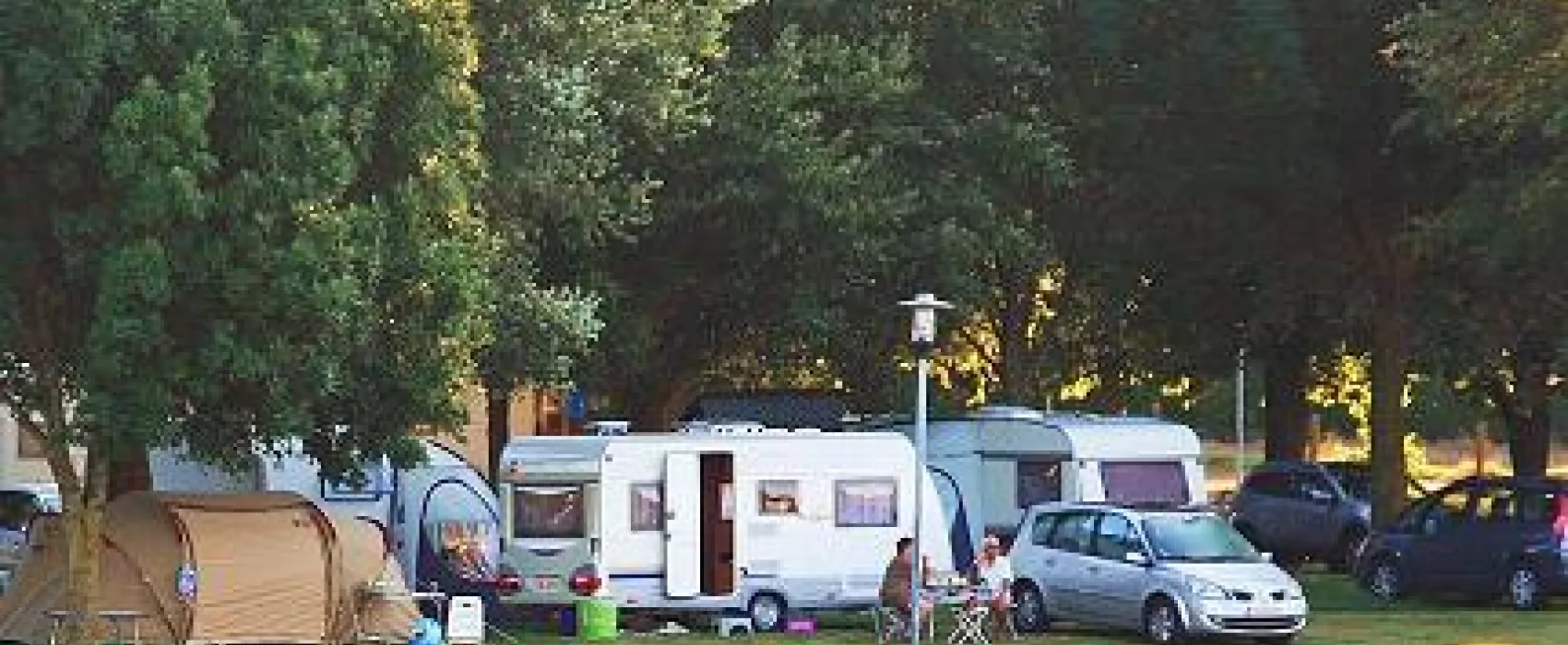 Camping Municipal Les Bords De Vienne