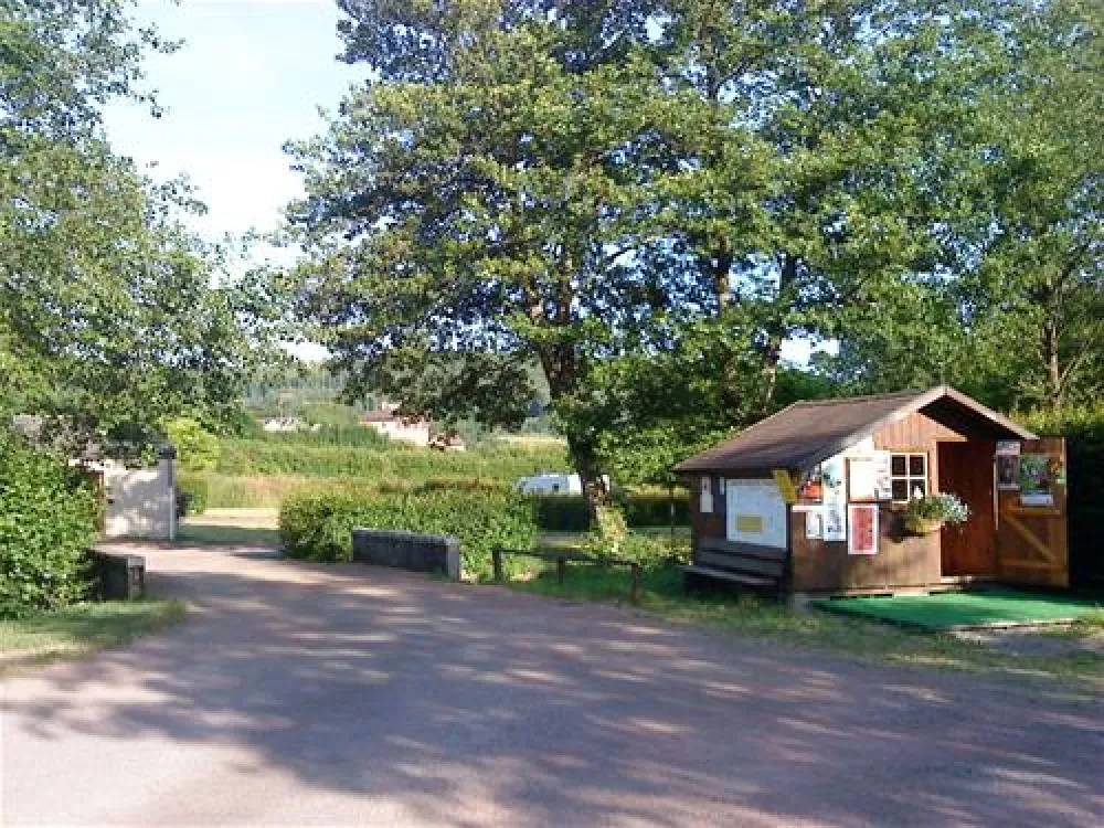 Camping Municipal du Pont de Bussy