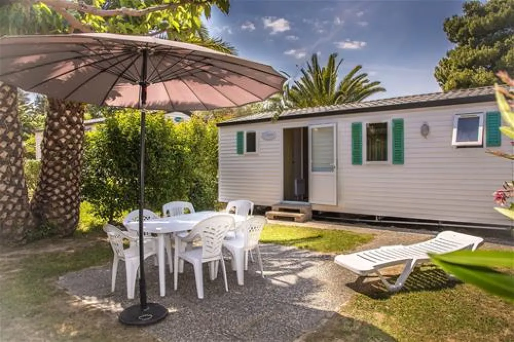 LE PEARL VILLAGE CLUB  