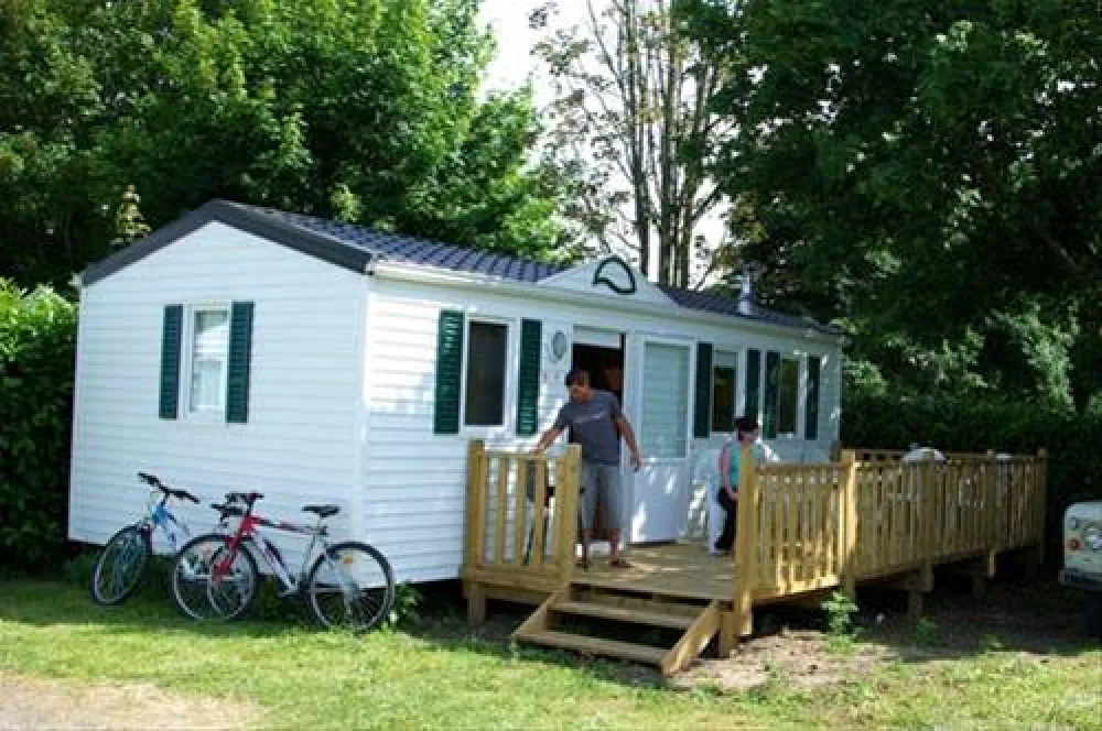 Castel Le Petit Trianon De Saint Ustre  