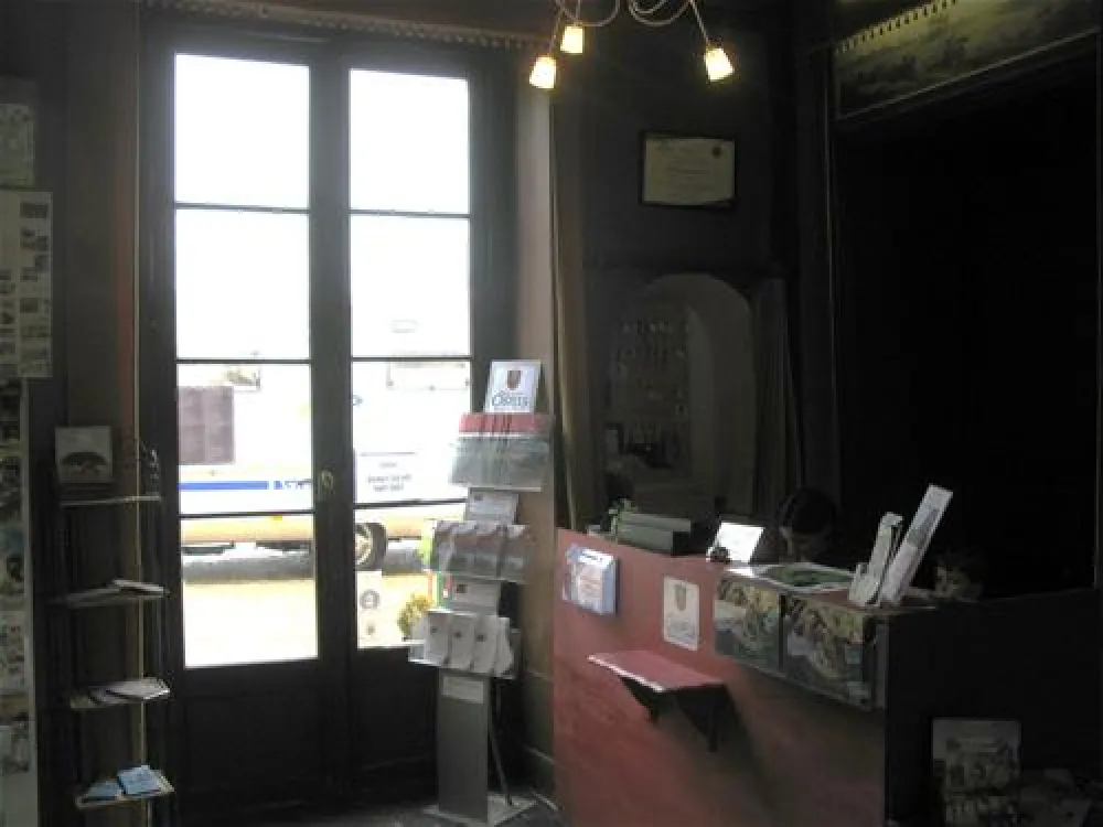 Castel Le Petit Trianon De Saint Ustre  