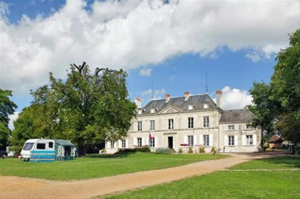 Castel Le Petit Trianon De Saint Ustre  