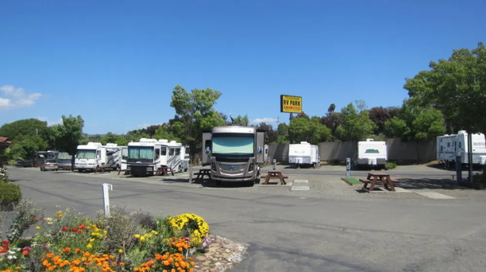 Tradewinds RV Park