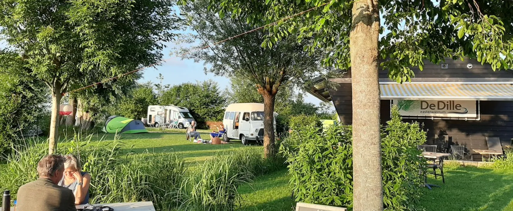 Theetuin en minicamping de Dille