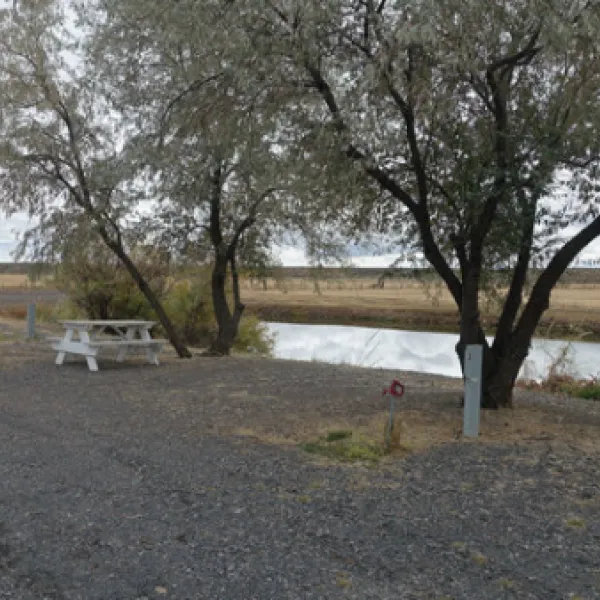 Riley Store & RV Park in the United States - Spottocamp - Spottocamp
