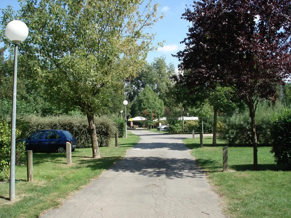 Camp Municipal La Haute Ile