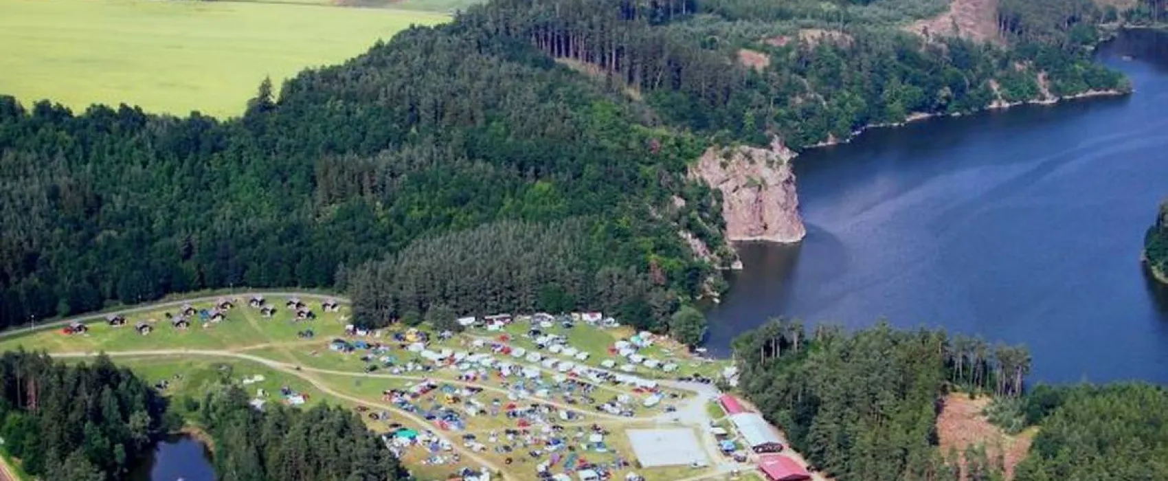 Autokemp Wilsonka na Dalešické přehradě