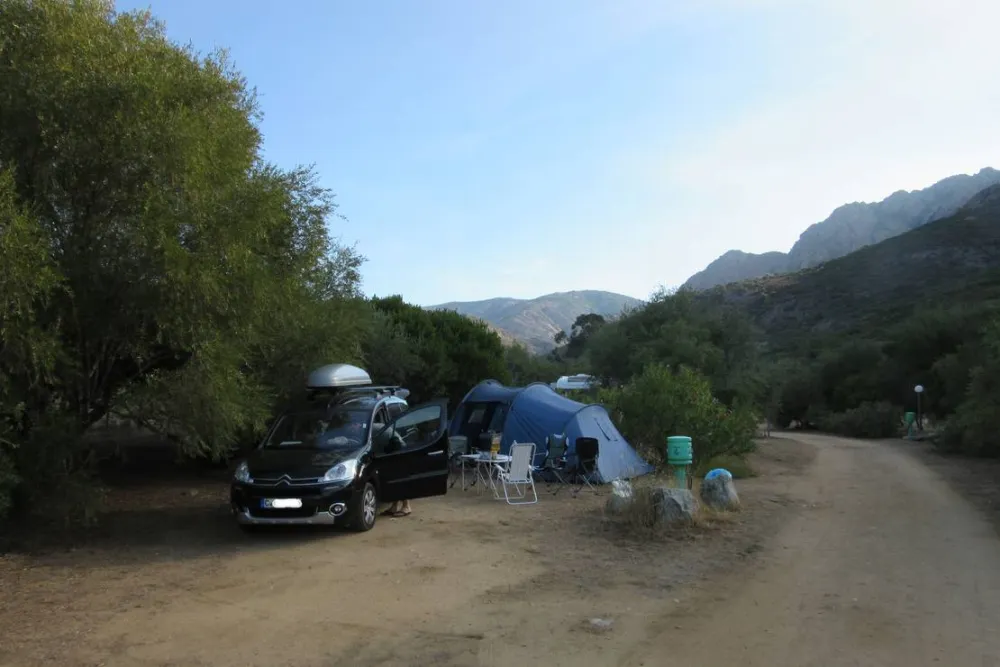 Camping De La Plage D'arone