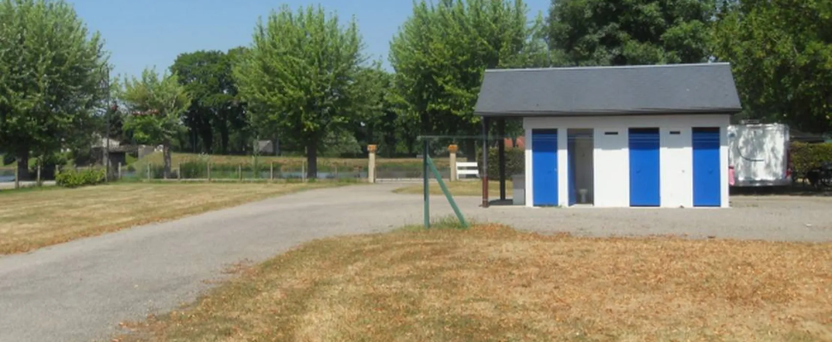 Camping Municipal Cercy La Tour
