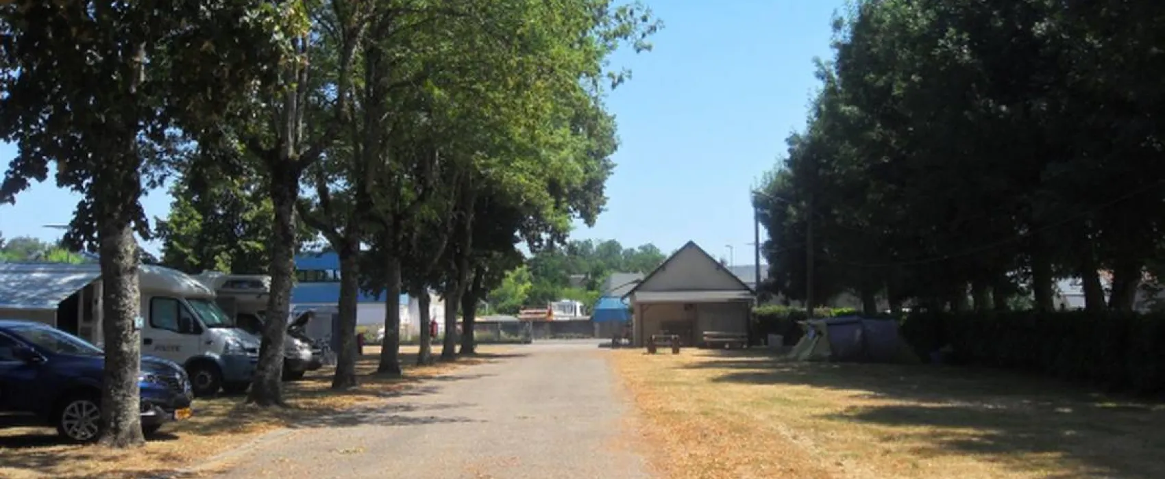 Camping Municipal Cercy La Tour