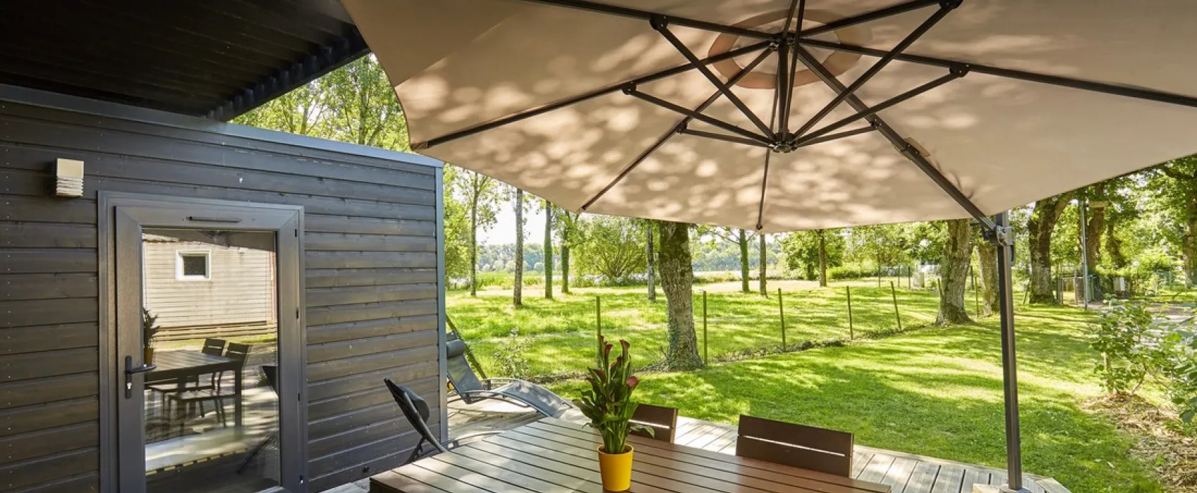 Flower Camping du Lac de la Chausselière