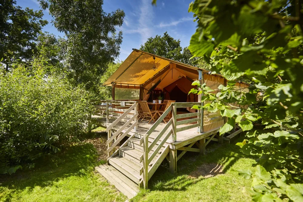 Flower Camping du Lac de la Chausselière