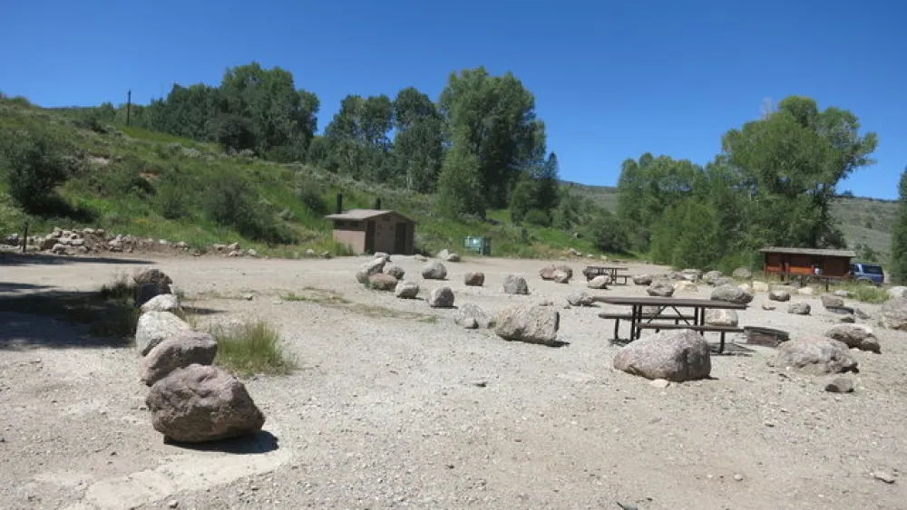 Elliot Creek Campground