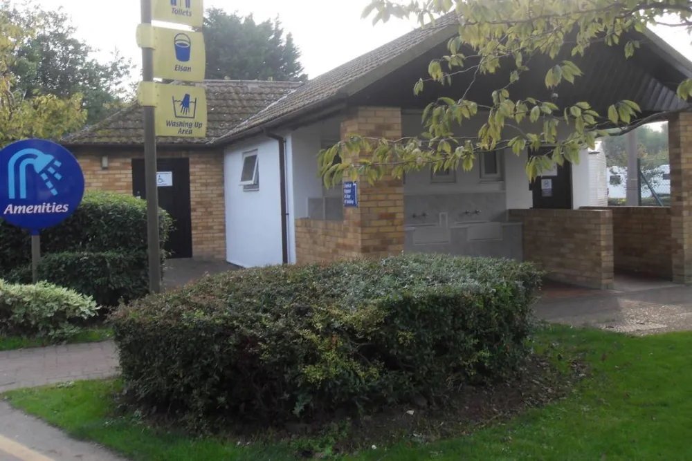 Thorpe Park Holiday Centre