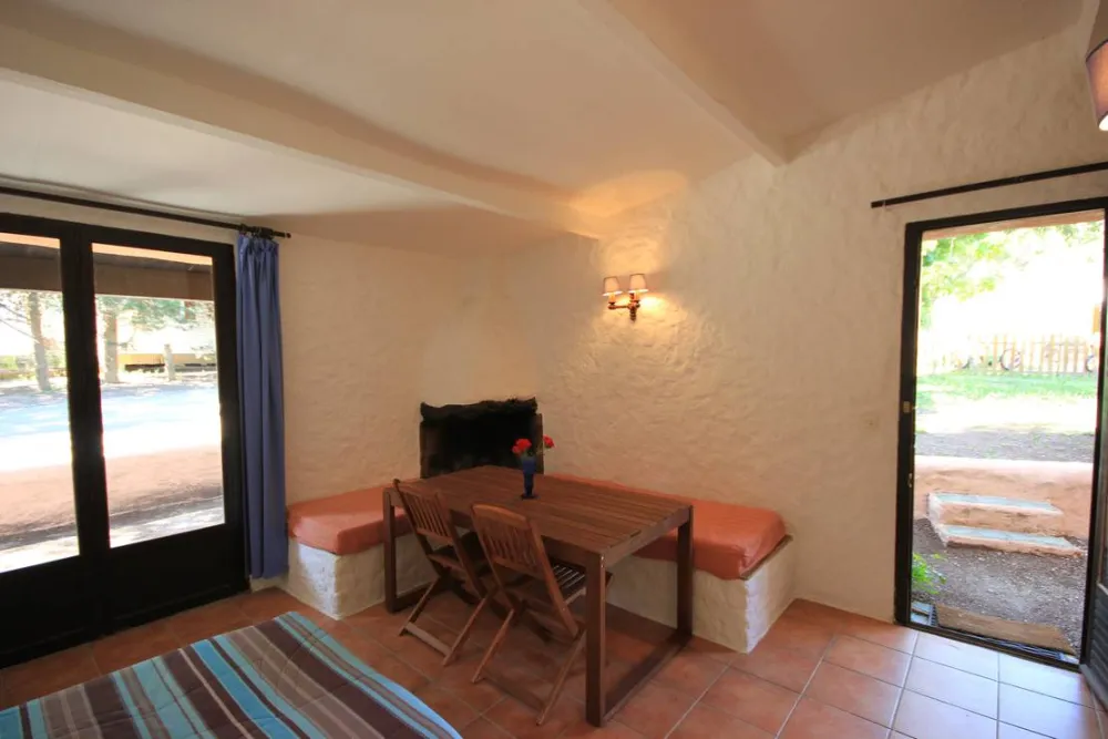 Village De L'ostriconi