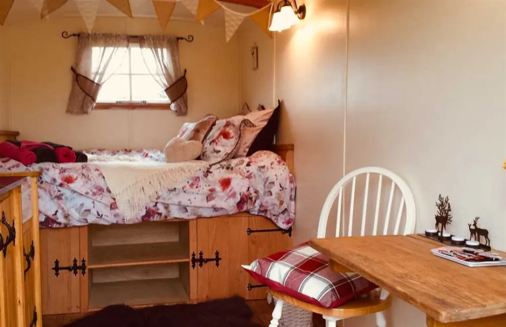 Peak Glamping Hideaway