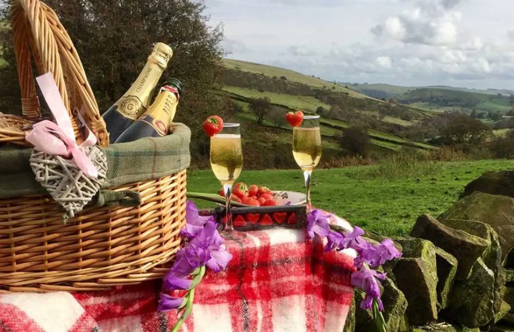 Peak Glamping Hideaway