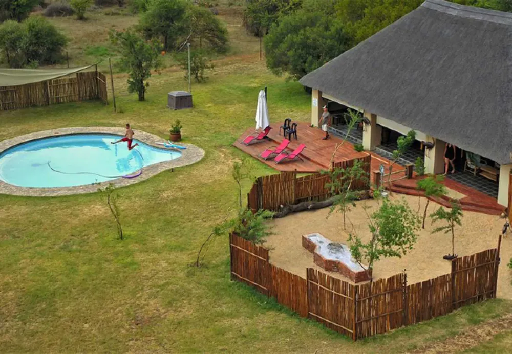 Thorn Tree Bush Camp