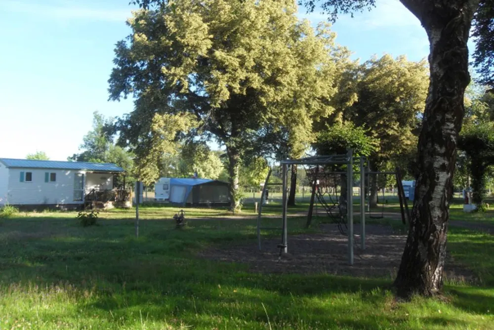 Camping Intercommual Le Patis