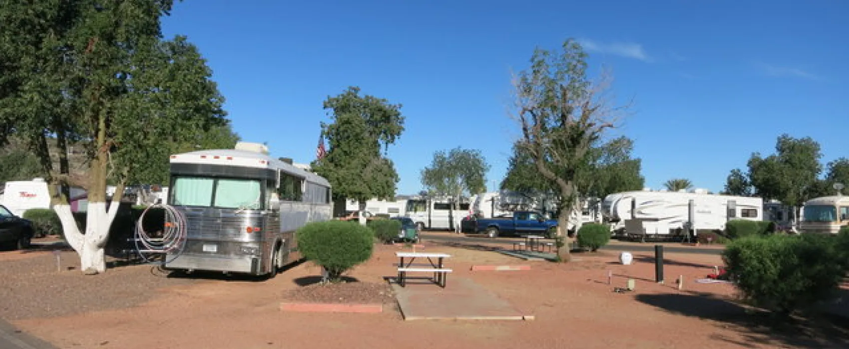 Desert's Edge RV - The Purple Park