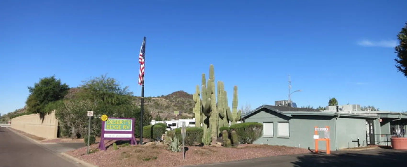 Desert's Edge RV - The Purple Park