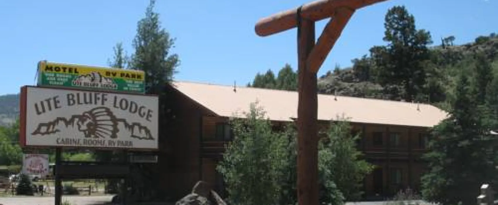 Ute Bluff Lodge, Cabins & RV Park