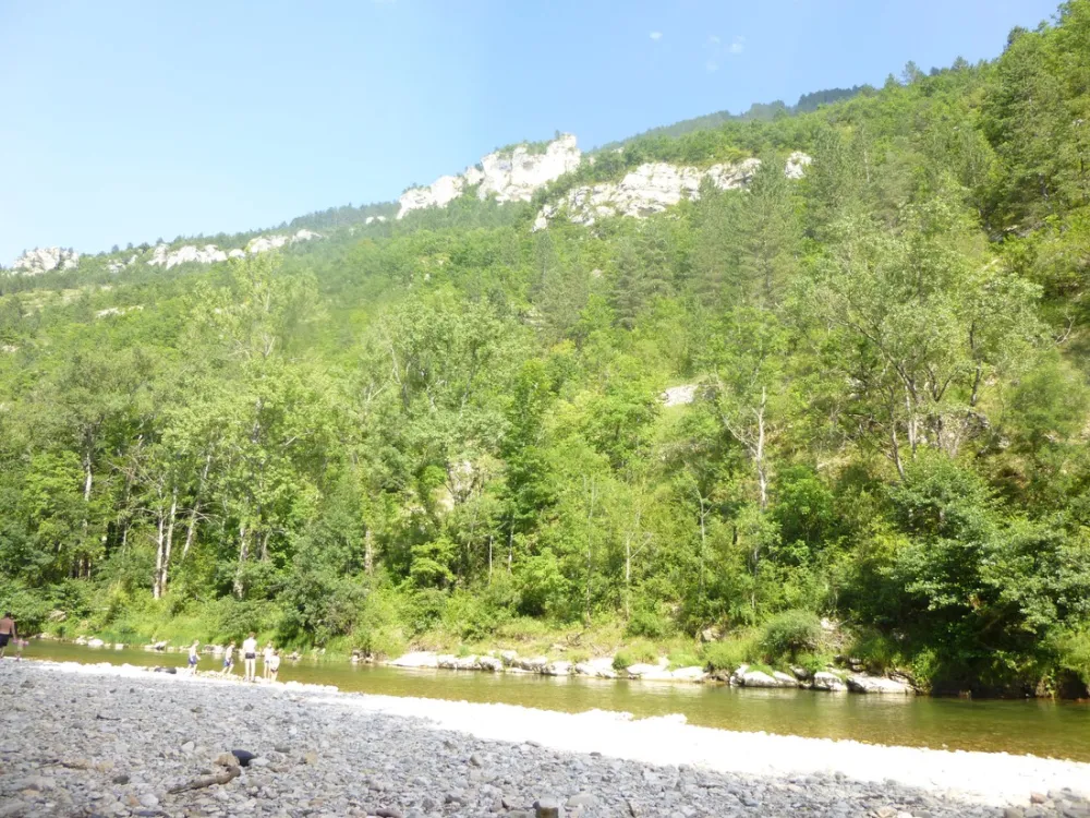 Yelloh! Village Nature et rivière ( Ex : Les Fayards)