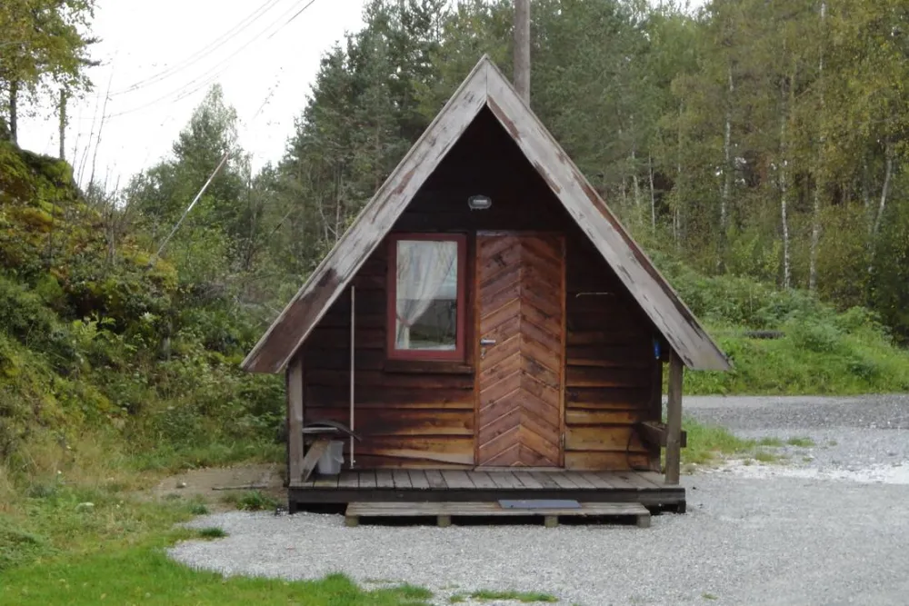 Oddestemmen Steinsliperi og Camping