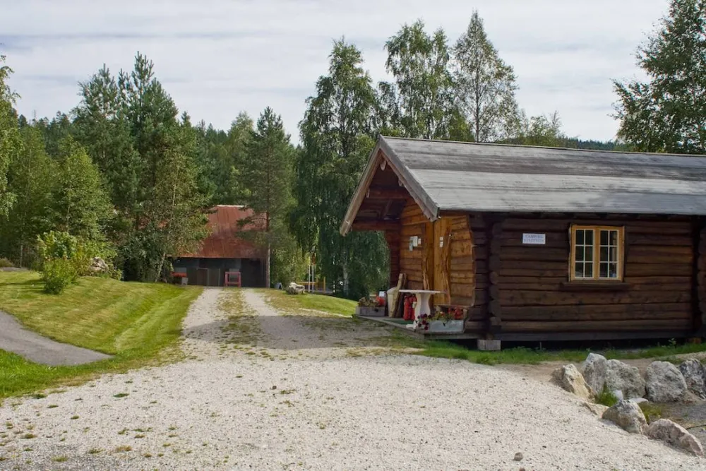 Oddestemmen Steinsliperi og Camping