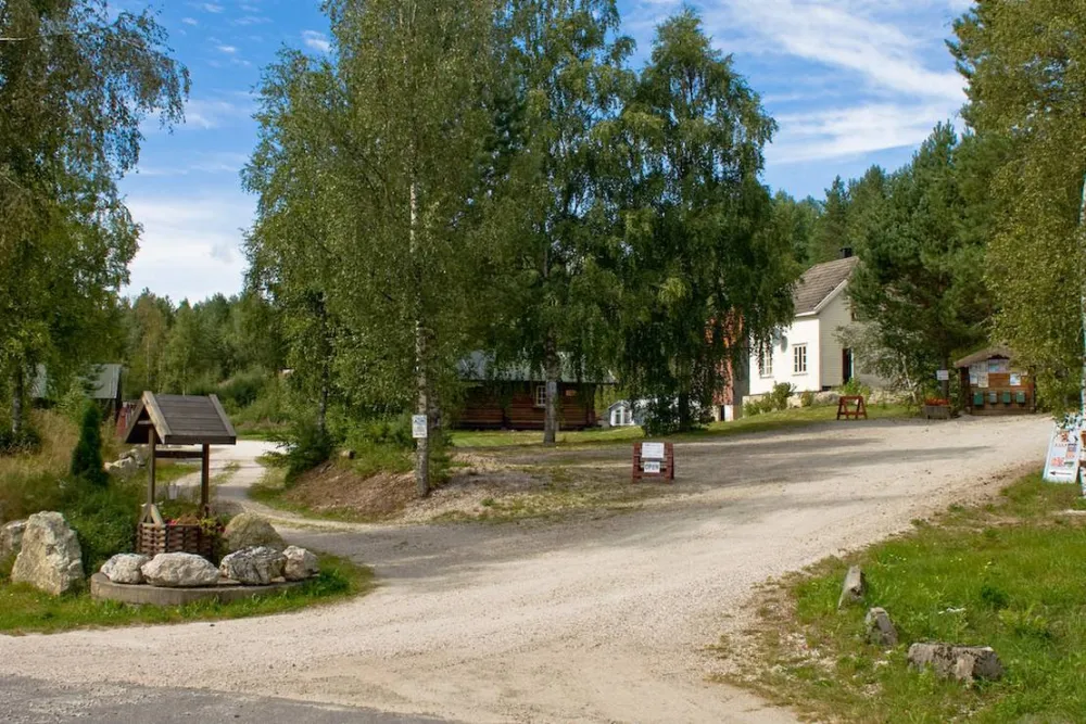 Oddestemmen Steinsliperi og Camping
