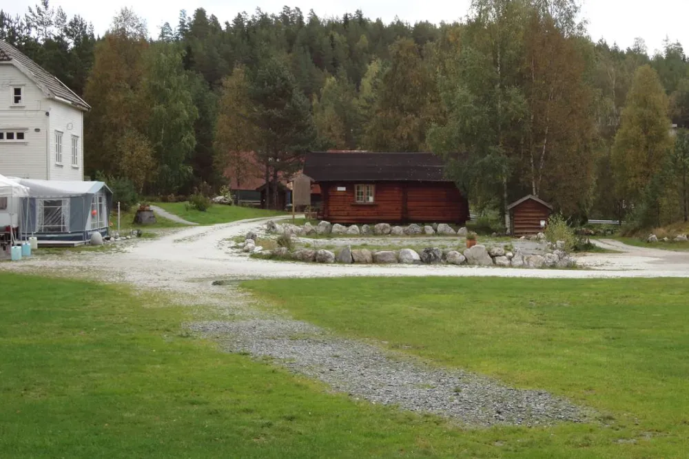 Oddestemmen Steinsliperi og Camping