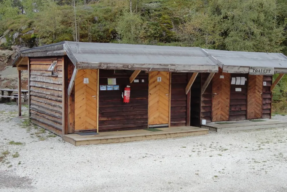 Oddestemmen Steinsliperi og Camping