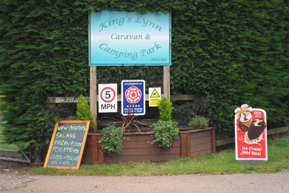 kings lynn caravan and camping park