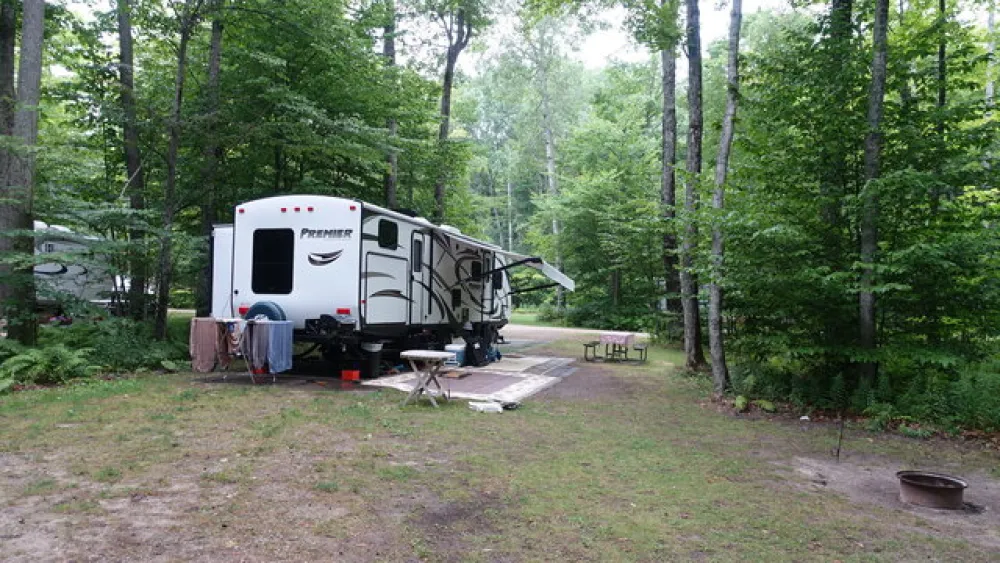 Log Cabin Resort & Campground