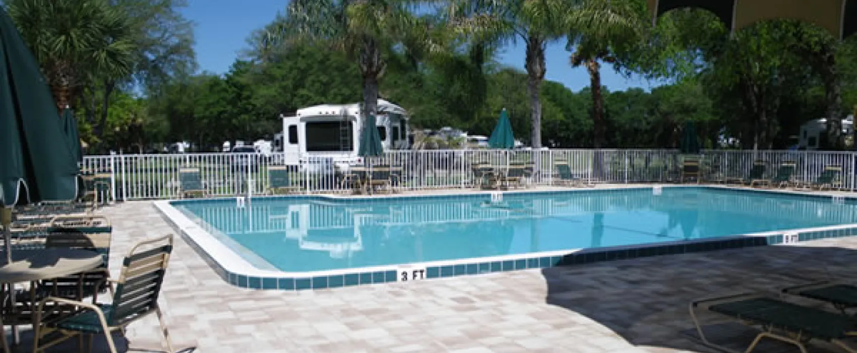 Tampa East RV Resort
