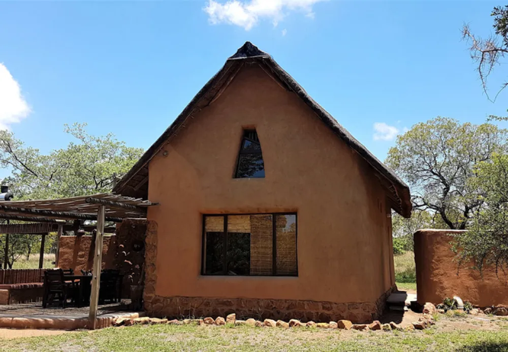 Adama Artistic Chalets & Teepees