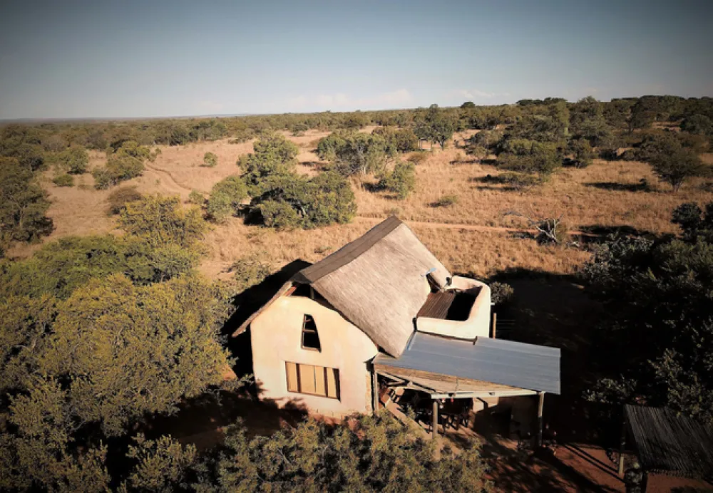 Adama Artistic Chalets & Teepees