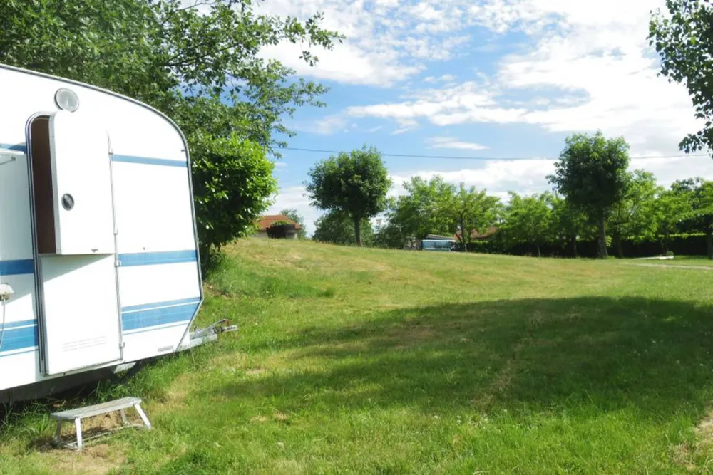 Camping aire naturelle de Bertholat Pierre