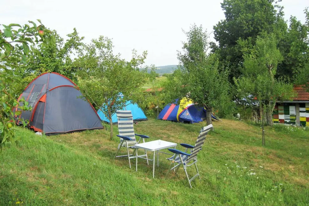 Camping Na Meji