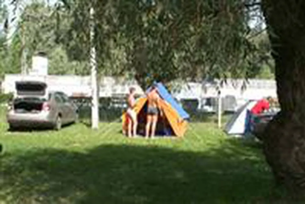 Füzes Camping - Panzió és Strandbad