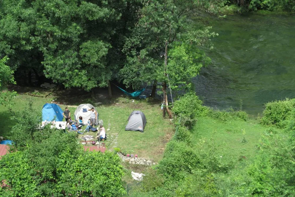 River Camp Matka -Salamander