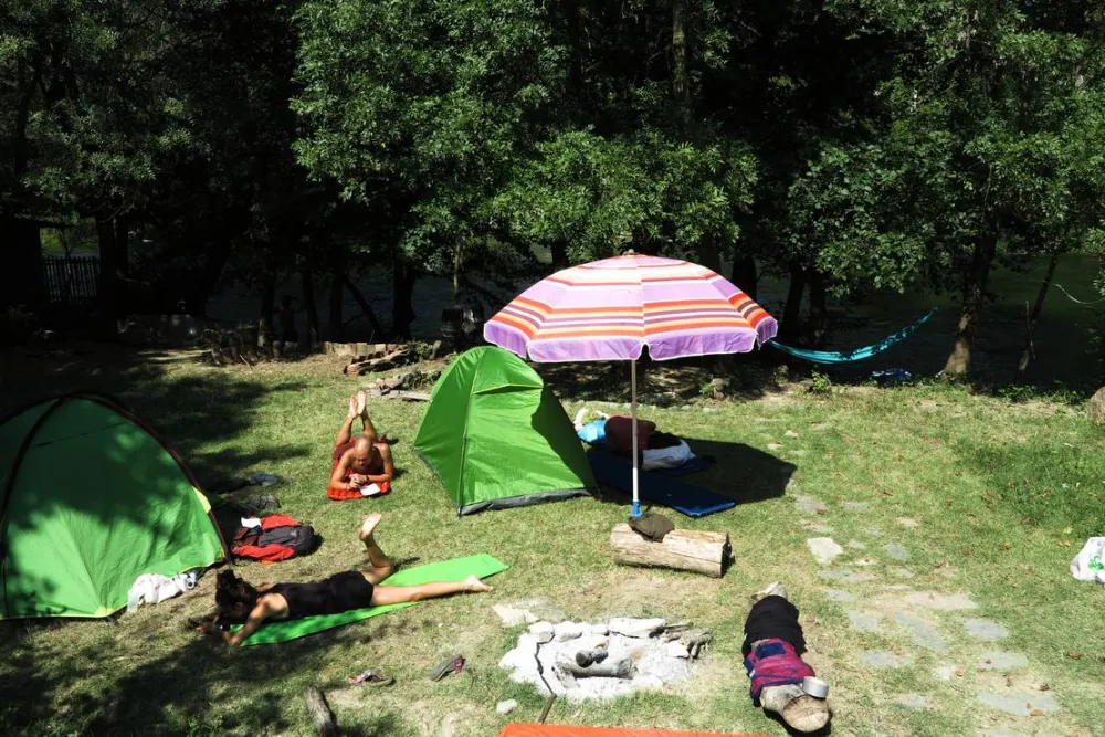 River Camp Matka -Salamander