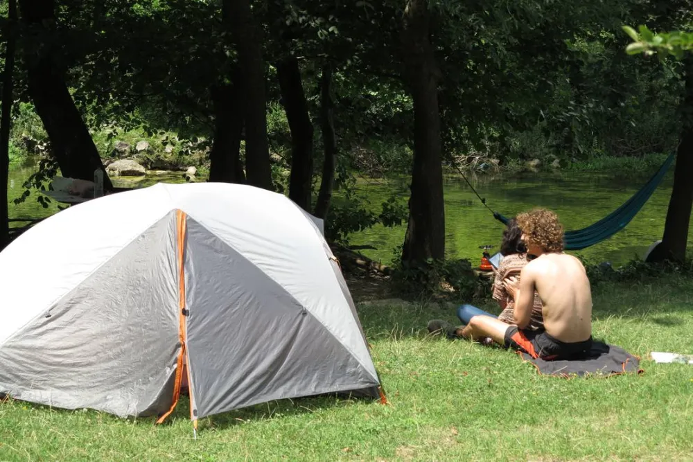 River Camp Matka -Salamander