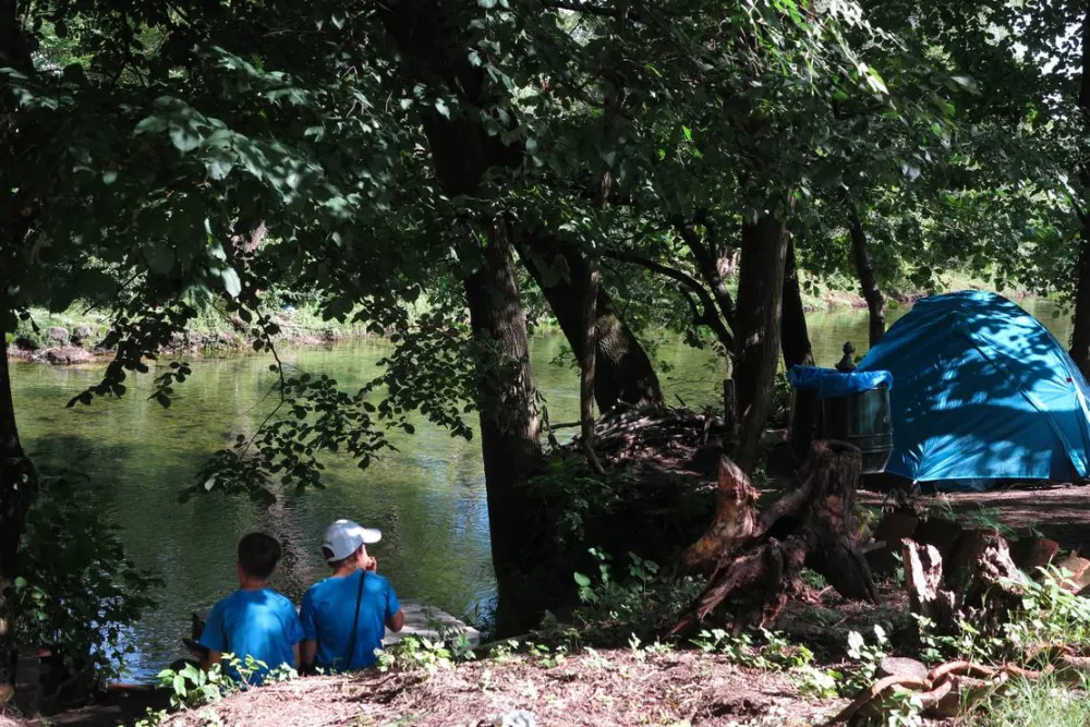River Camp Matka -Salamander